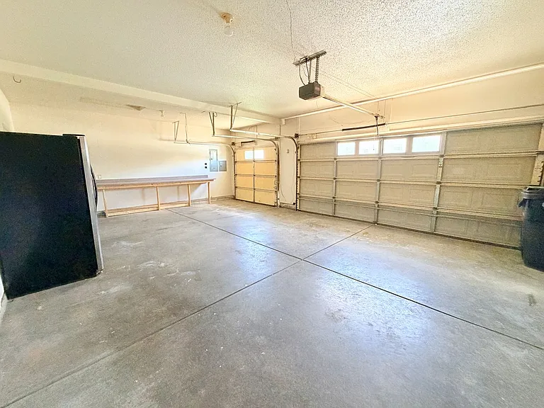 2946 Heirloom Ln — Photo 38