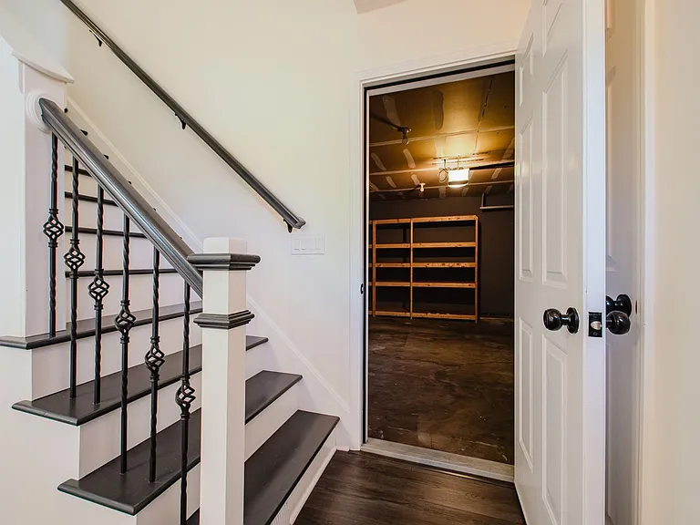 3413 Rainview Cir — Photo 5