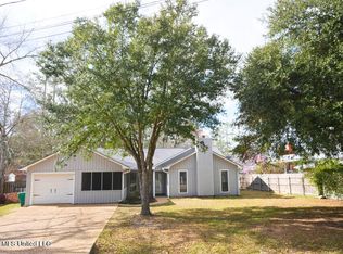 782 Maui Ct, Diamondhead, MS 39525