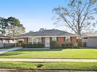 616 River Oaks Dr, New Orleans, LA 70131