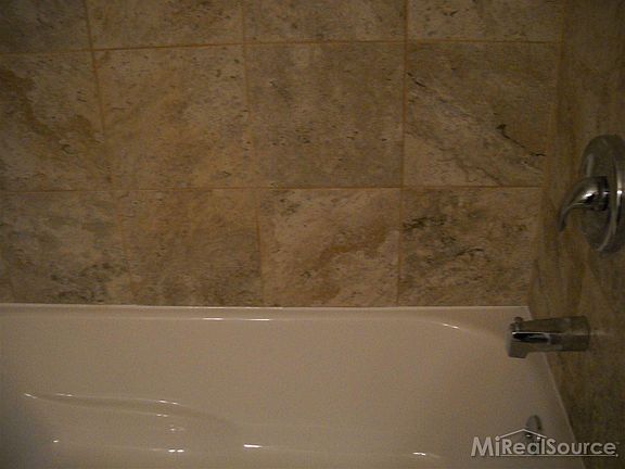 5th image of 13648 Hillsdale Dr