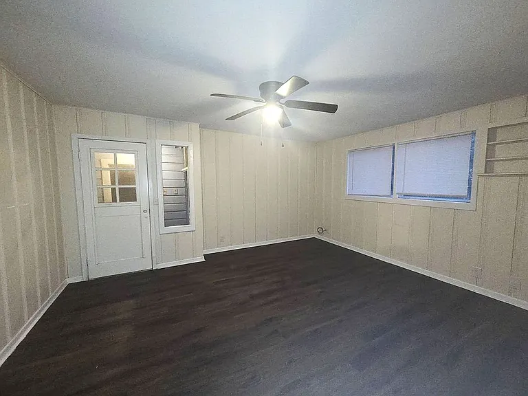 1204 W Lee Ave — Photo 12