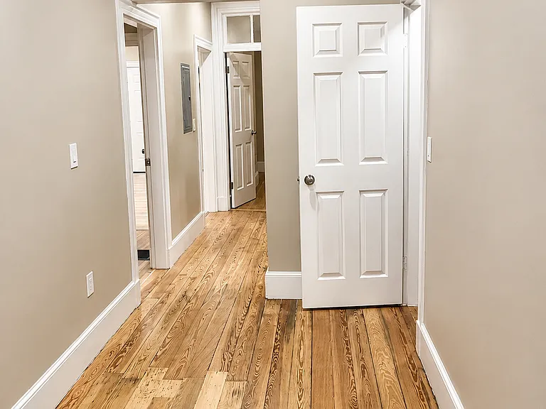 36 Termine Ave #1 — Photo 1