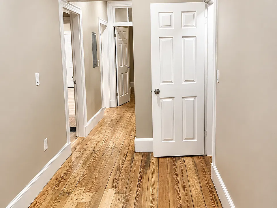 Private first-floor entrance