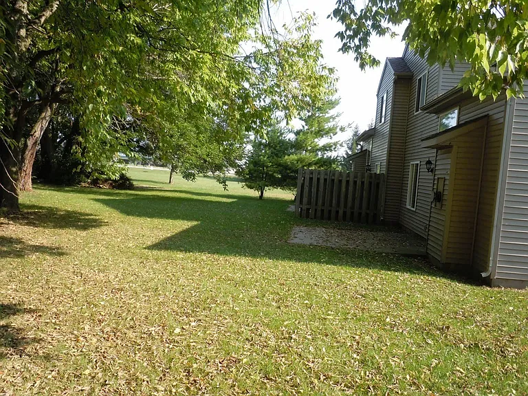 20 Westhaven Dr — Photo 28