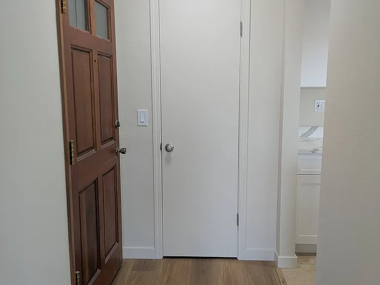 416 Estrella Ave #6 — Photo 5