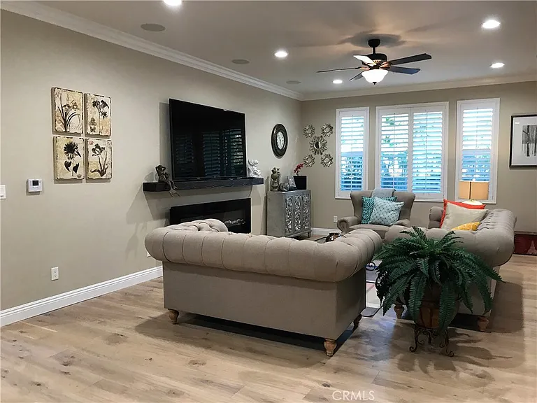 4942 Tamarack Way — Photo 10