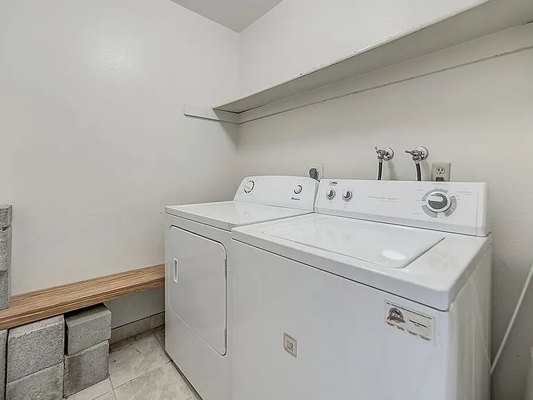 642 N 200 E #304 — Photo 9