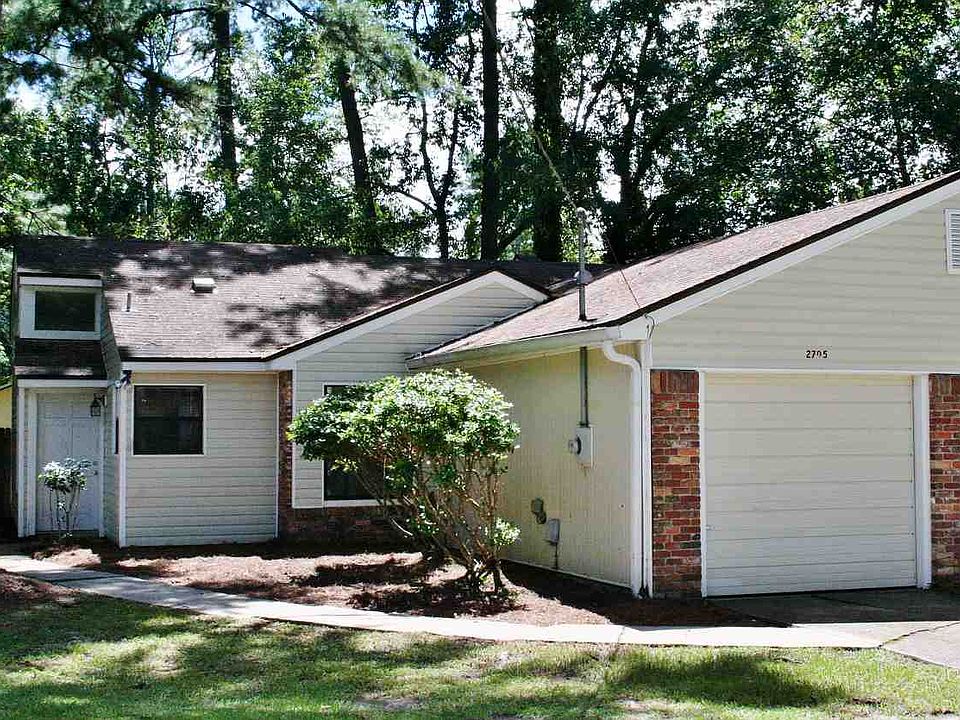 1st image of 2703 Baldwin Dr S