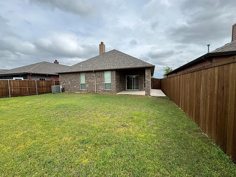 2361 Half Moon Bay Ln — Photo 12
