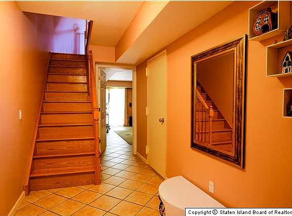 2nd image of 31 Leigh Ave