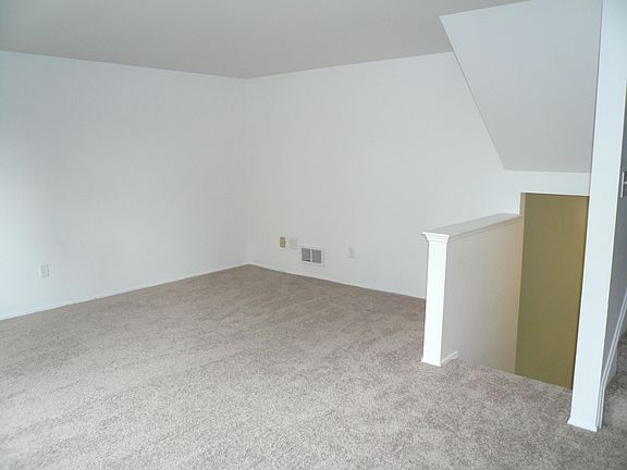 3rd image of 502 Highland Pines Ct