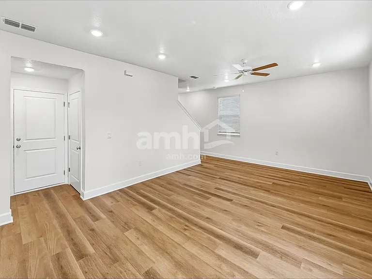 2709 Radha Way — Photo 5