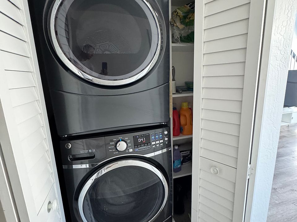 1st image of 2355 Scott St APT 12