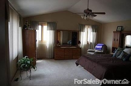 Master Bedroom
						:
						Master Bath has large vanity w/2 sinks, jetted tub & seperate shower