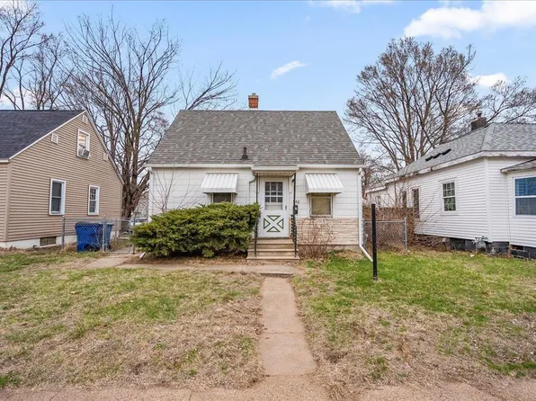 640 Kern St, Waterloo, IA 50703