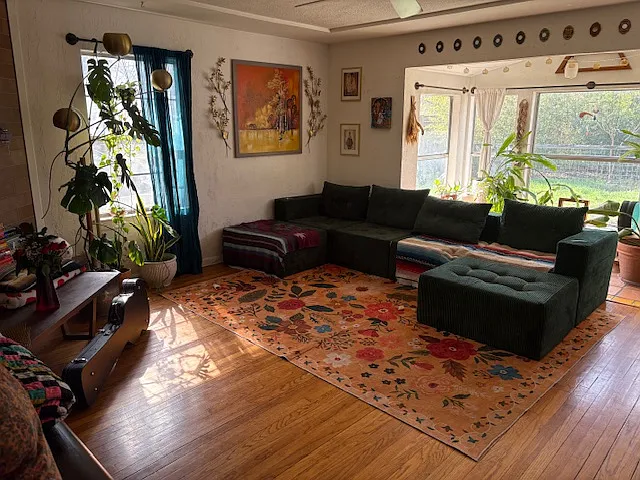 Big side living room furnished