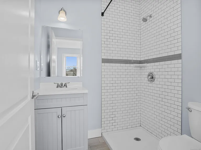 775 Atlantic St #3L — Photo 13