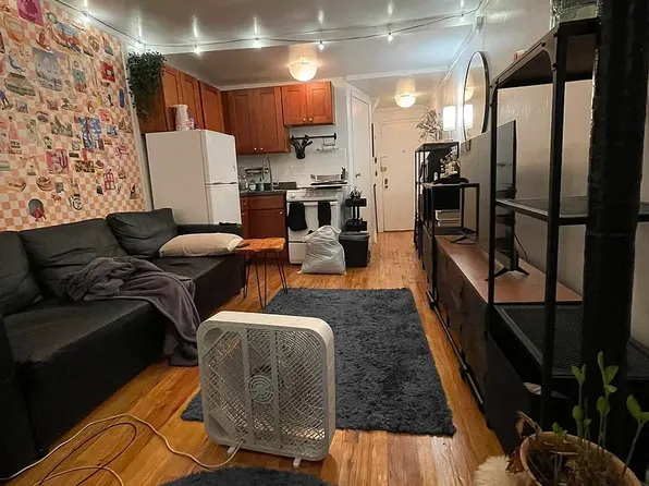 232 E 2nd St APT D, New York, NY 10009