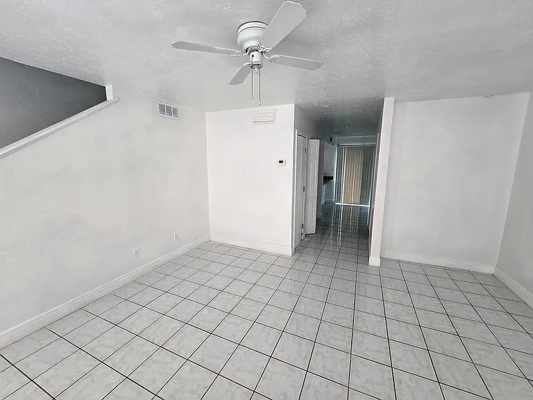 3904 Coronation Ct #402 — Photo 34