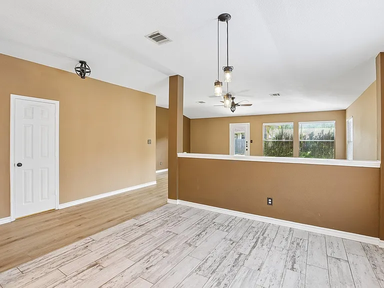 2656 Bradley Ln — Photo 15