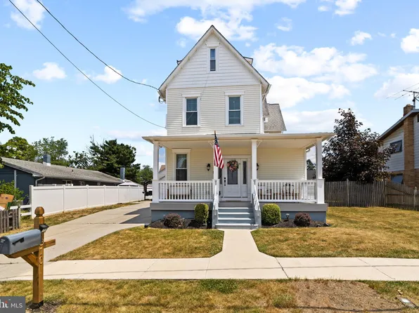 810 Central Ave, Glendora, NJ 08029