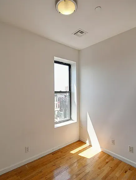36 Cooper St #3C — Photo 2