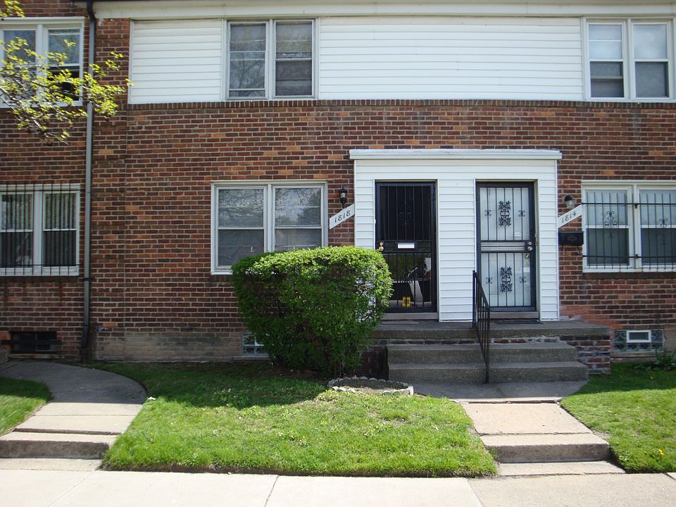 1st image of 1818 E Outer Dr