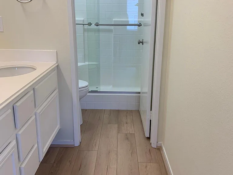 10250 Wateridge Cir #206 — Photo 31