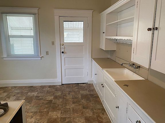 5th image of 1346 SE 43rd Ave APT 4