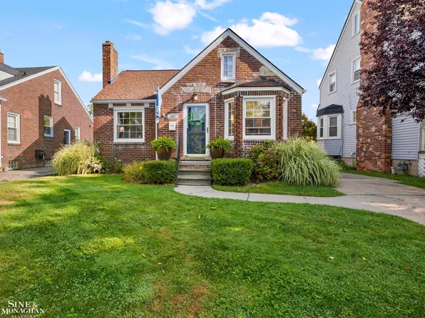 1538 Anita Ave, Grosse Pointe Woods, MI 48236