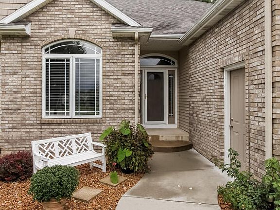 3rd image of 4365 Forest Way