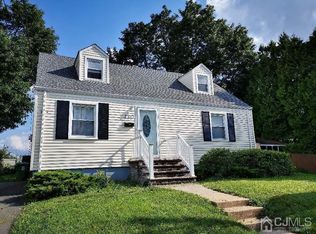 120 Mineola Pl, Edison, NJ 08817