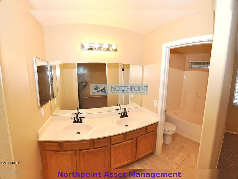 10101 N 91st Ave #109 — Photo 8