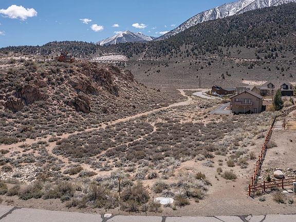 3rd image of 66 Larkspur Dr