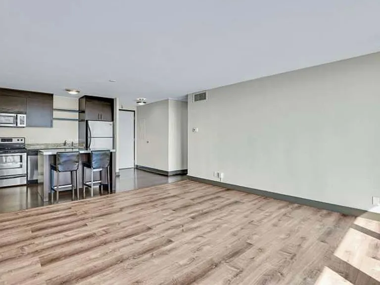 HW12G, 255 SW Harrison Street #12G — Photo 4