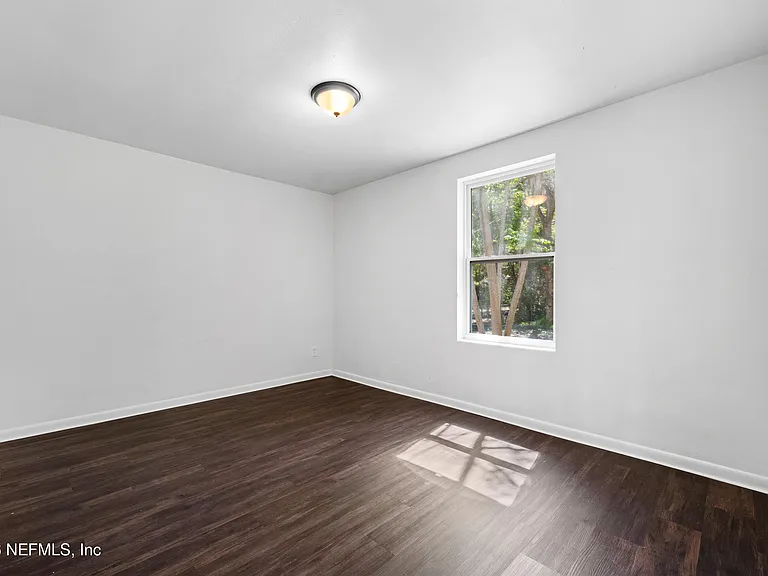 3250 Soutel Dr — Photo 13