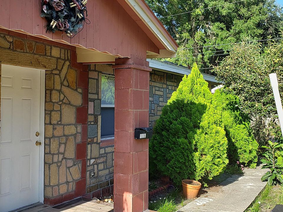 1st image of 2603 Green St