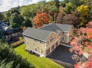 1 Gardner Pl, Winchester, MA 01890