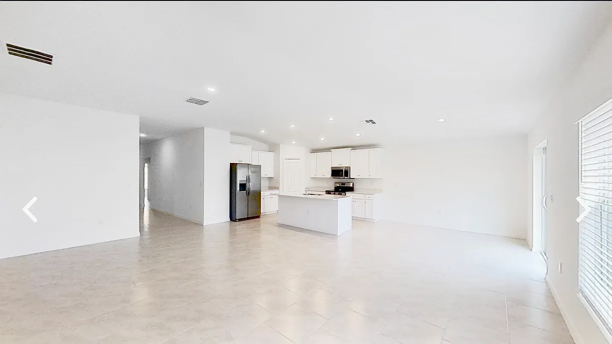4 bed, 2000 sqft, $2,395 — Photo 2