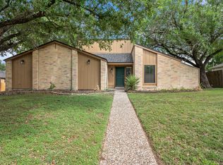 2406 Quail Hollow Dr, Bryan, TX 77802