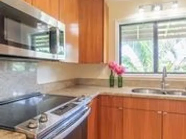 15 Kulanihakoi St APT 20H, Kihei, HI 96753