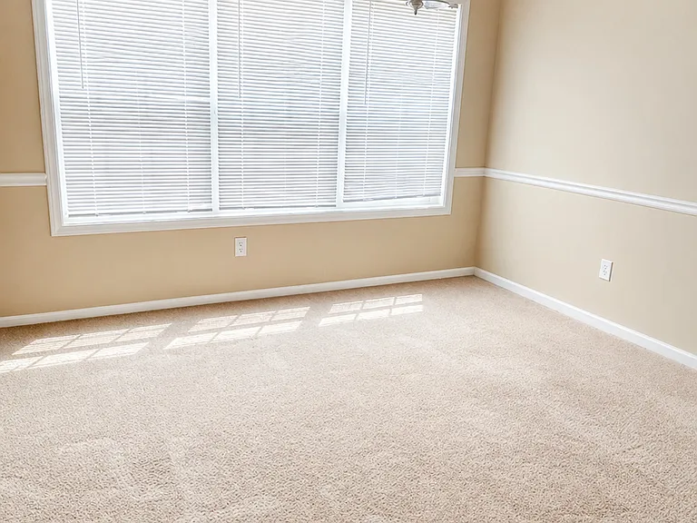 1055 City Park Dr — Photo 7