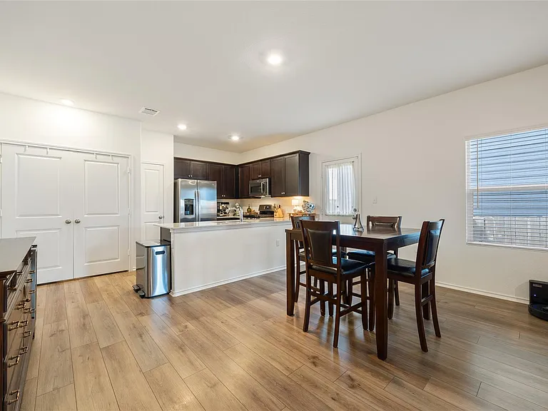 14404 Berning Rd — Photo 9