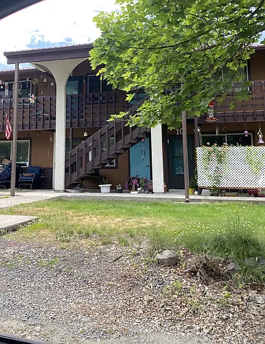 Lincoln Terrace Photo 1