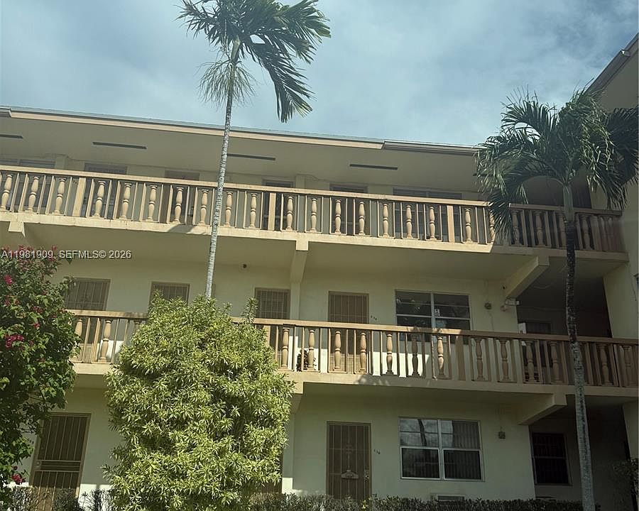 1st image of 16701 NE 13th Ave APT 214