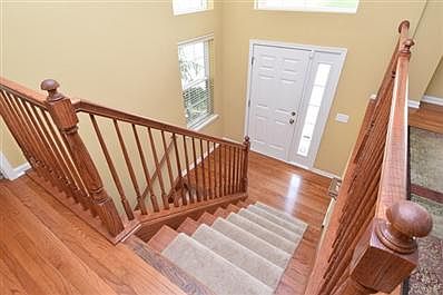 3rd image of 334 Montabello