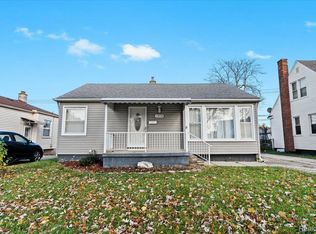 13738 Rosedale St, Southgate, MI 48195