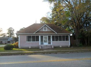 121 Church St, Pelham, GA 31779