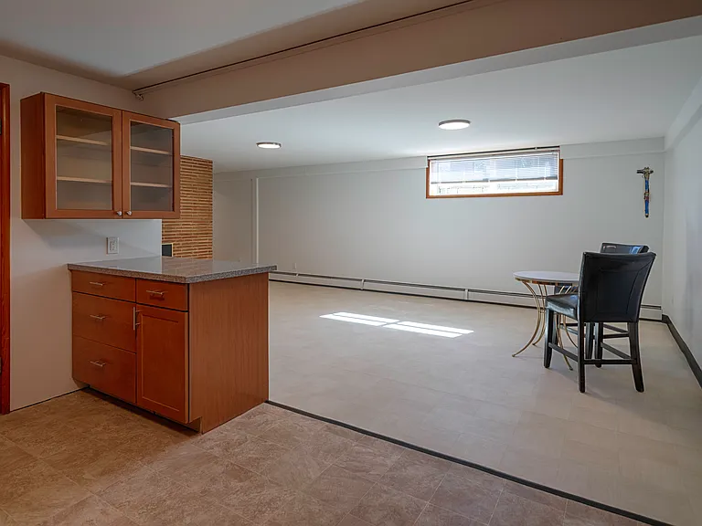 540 N 83rd St #B — Photo 4